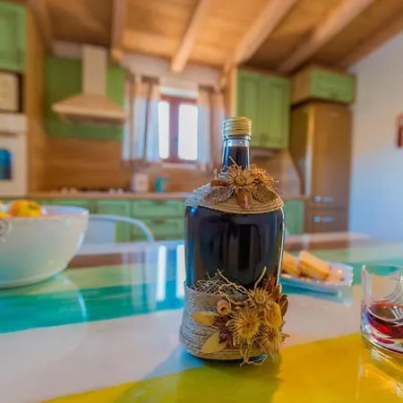 Rusticale With Private Pool *