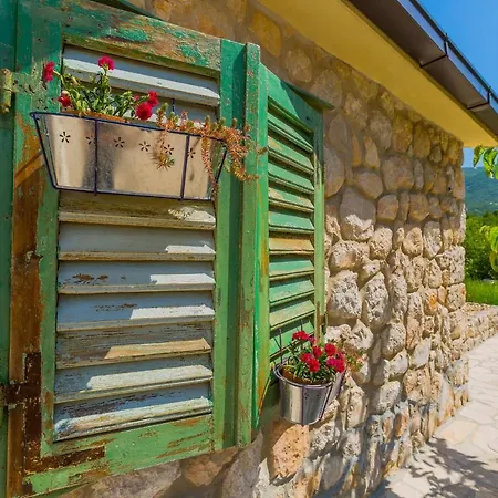 Rusticale With Private Pool