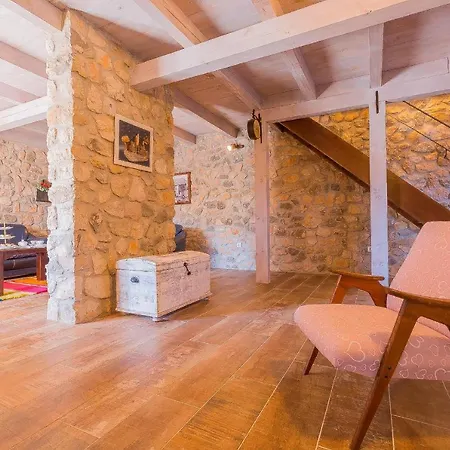 Rusticale With Private Pool 빌라 Vrgorac