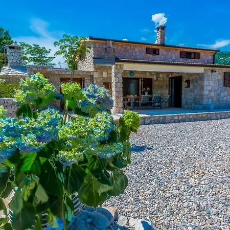 빌라 Rusticale With Private Pool *