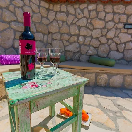 빌라 Rusticale With Private Pool *