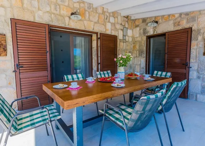 Rusticale With Private Pool Vrgorac